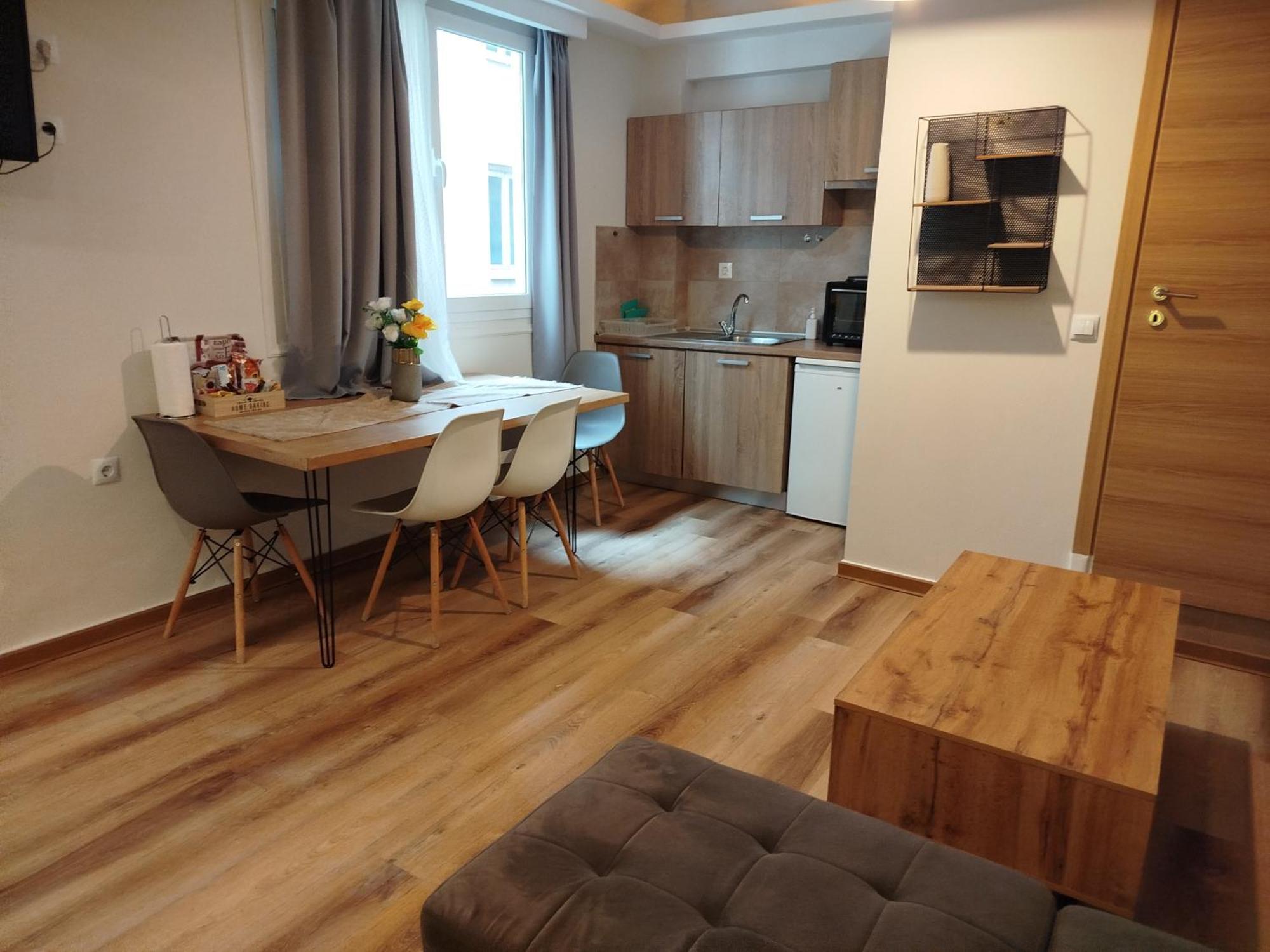 One-Bedroom Apartment