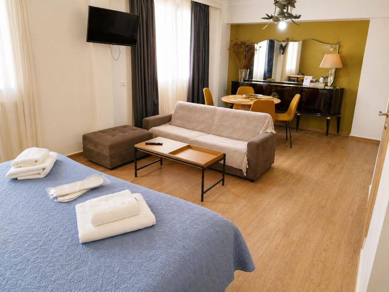 One-Bedroom Apartment
