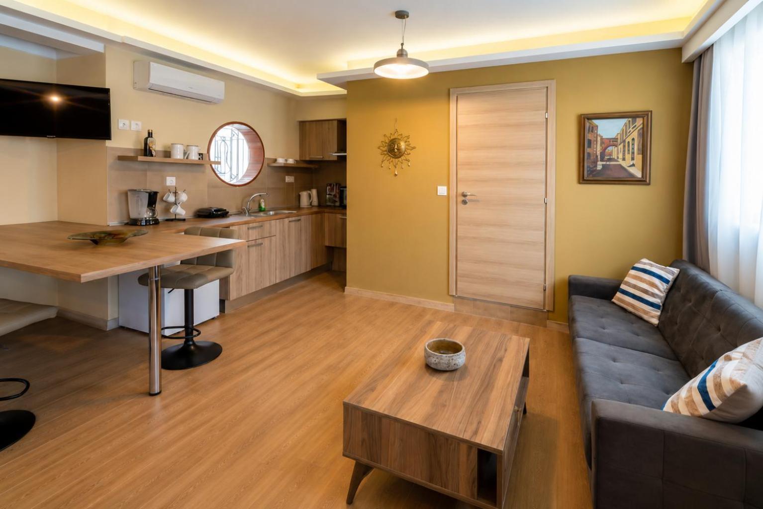 One-Bedroom Apartment