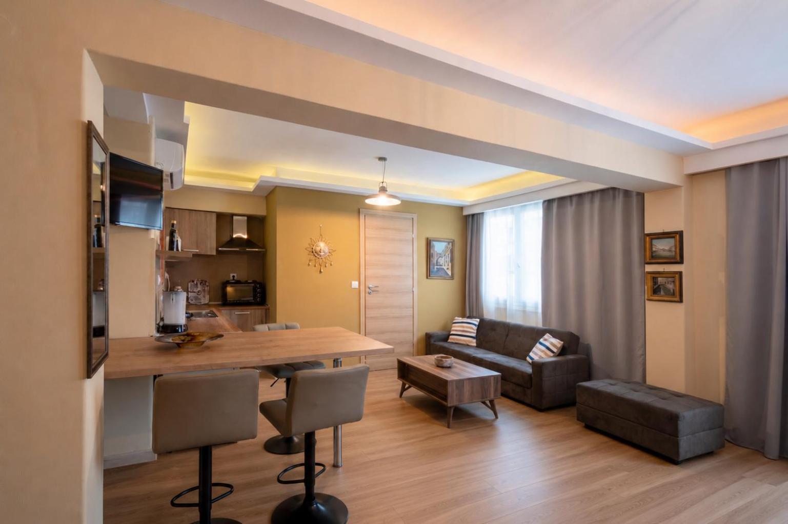 One-Bedroom Apartment