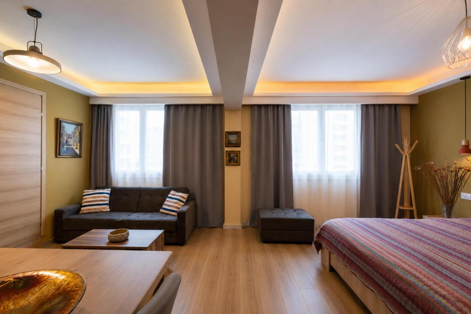 One-Bedroom Apartment
